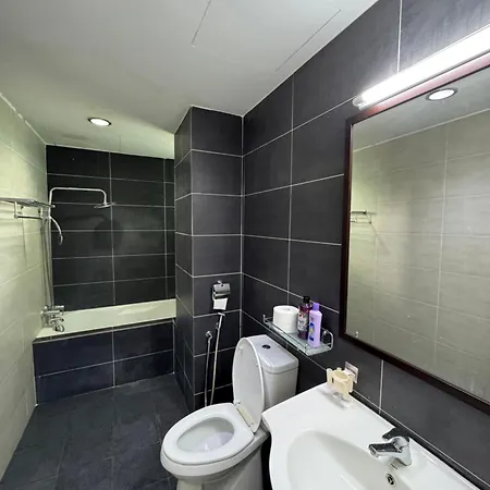 7Sky Kinta Riverfront With Wi-Fi Ipoh Exterior photo