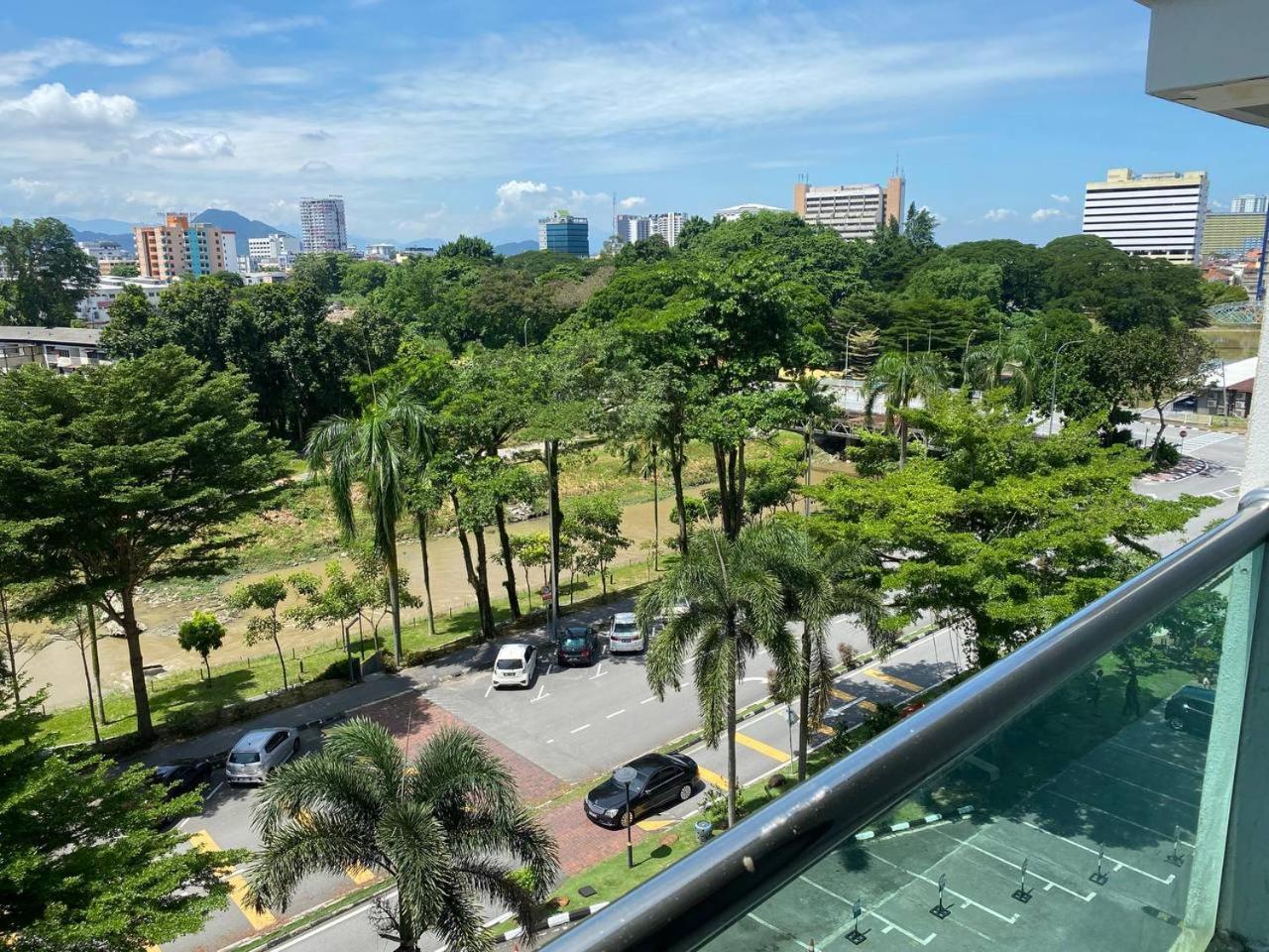 Apartment 7sky Kinta Riverfront With Wi-fi Ipoh